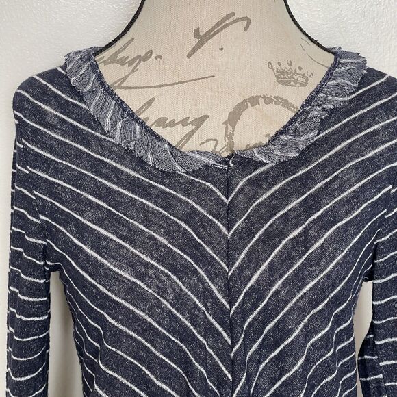 Coin 1804 Womens Blouse Sz Medium Striped Bell Sleeve Tie Front V Neck Ruffle - Picture 5 of 15